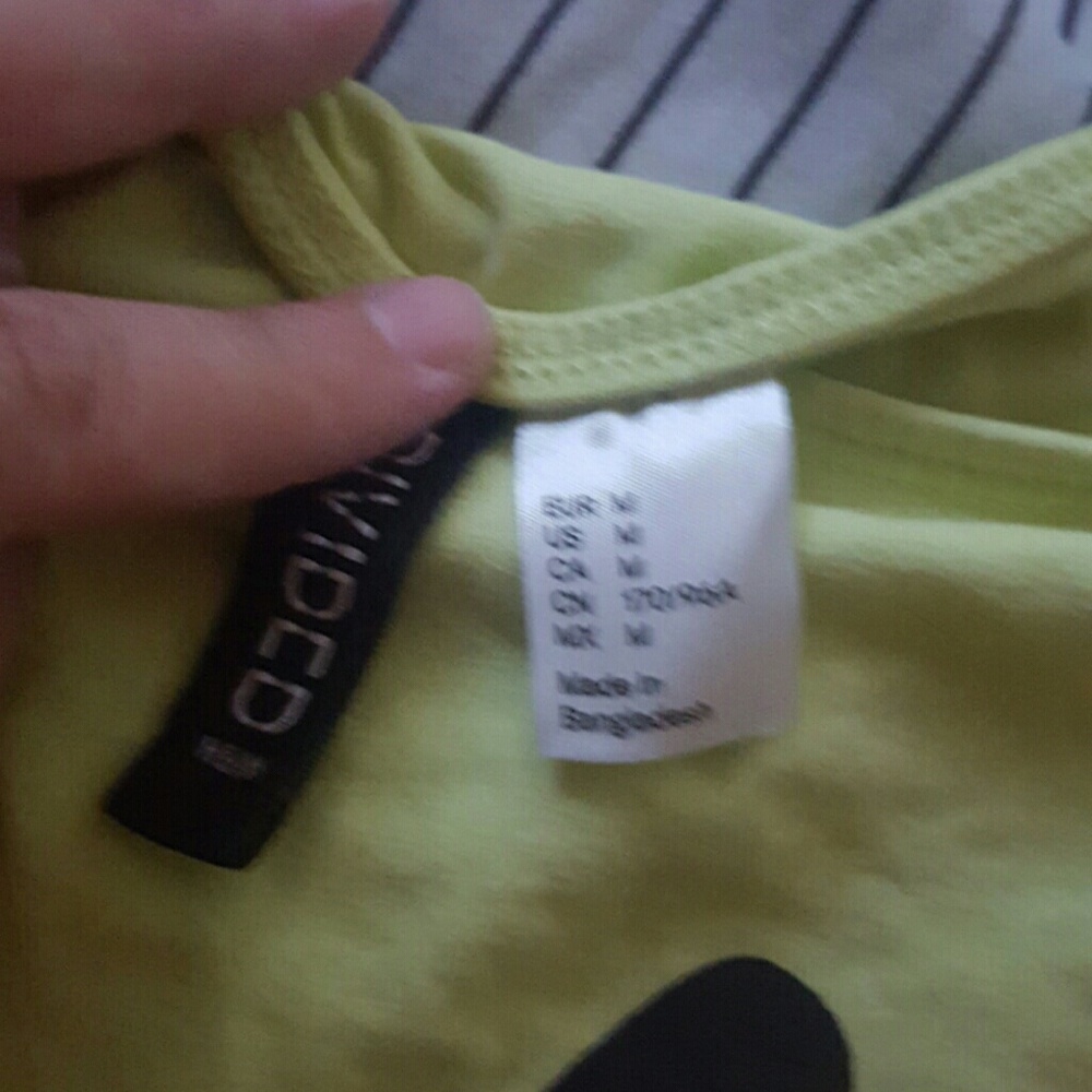 Crop top - Picture 2 of 2